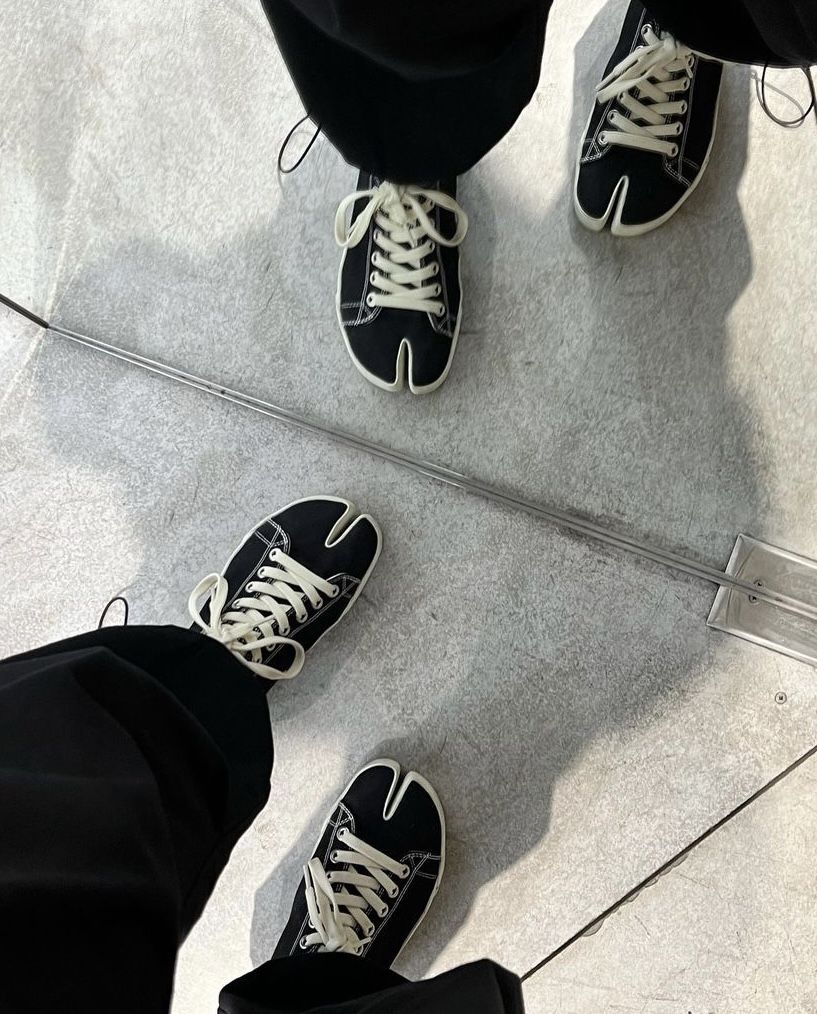 Canvas Tabi Lows - FREE SOCKS